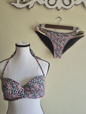 Victoria's Secret Bikini Set Neon Confetti Size 36D Bottoms Size Large